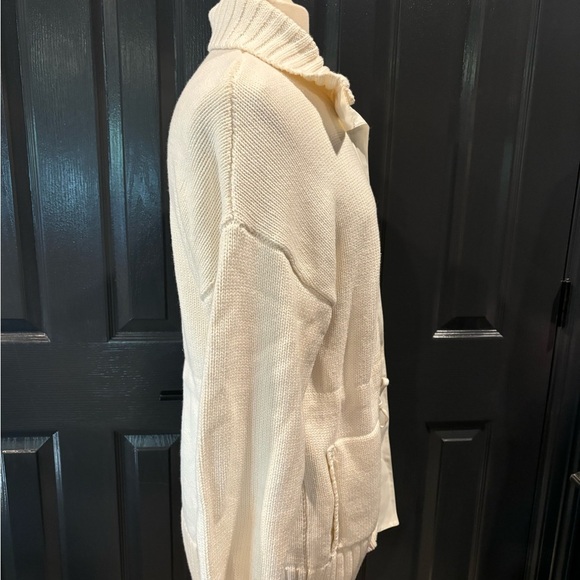 Steve Madden Cream Zip-Up knit Cardigan with Pockets - Picture 5 of 7